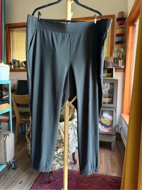 GAPfit XXL high-rise joggers black, EUC